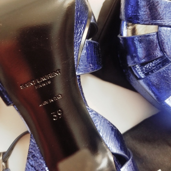 ❌SOLD❌Saint LaurentMetallic Women's Sandals - Picture 3 of 6